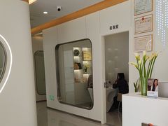 -皓齿连锁·雅贝健口腔·种植·矫正中心(虹口曲阳路店)