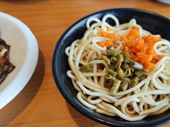 -莲餐厅·湖北菜·潜江小龙虾店(愚园路店)