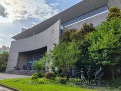 -上海师范大学附属中学(三林校区)