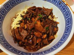 蛤蜊猪肝面-沪西老弄堂面馆(定西路店)