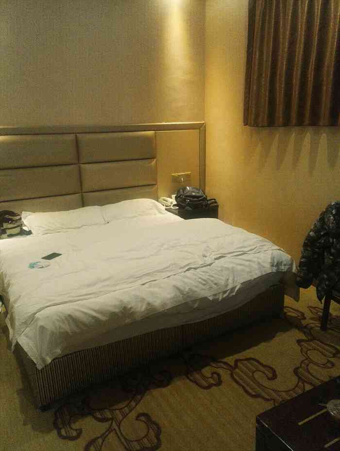 万沙金大酒店-"出差到莒县,在此住宿.开了个标间,房间很.