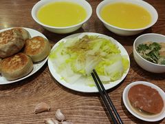 -清真吴记门钉肉饼·喜多利