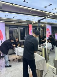 -藤野造型烫发染发