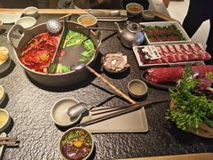 -三出山火锅(南京万象天地店)