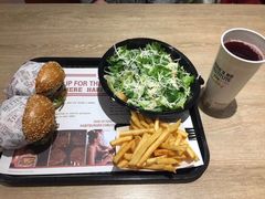 -The Habit Burger Grill 哈比特汉堡(爱琴海店)