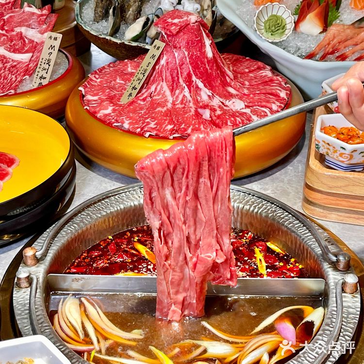 推荐各位uu来尝尝！肉勝和牛寿喜烧(北城天街店)