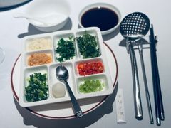 -洋房火锅(上海新天地南北里店)