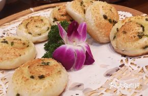 Jinhua Scallion Oil Cake