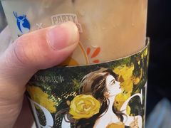 -瑞幸咖啡(半里花海生活广场店)