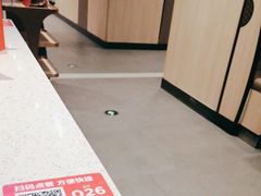 -海底捞火锅(芜湖银泰城店)