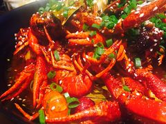 油焖小龙虾-曼听小寨海鲜烧烤(锦绣mini店)