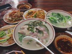 -老方桌烂蹄花川菜馆(九龙坡店)