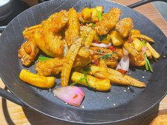 -川堂风·跷脚牛肉·乐山爆炒(宝山日月光店)