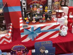 -泡泡玛特POPMART(蓝色港湾店)