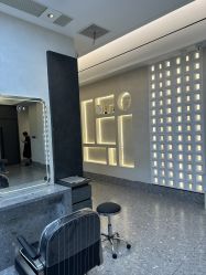 -苏豪美发S A L O N烫发染发