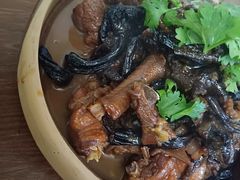 土鸡炖蘑菇-卧龙堡客栈·中餐厅(古北水镇店)