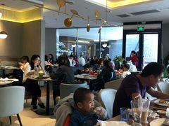 大堂-必胜客(万象城店)