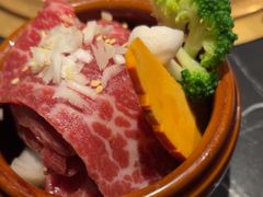 -山川小町·极番烧肉(新地假日广场店)