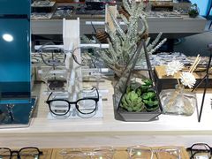 -Trend1881视光·蔡司视觉(领展广场店)