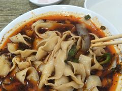 -阿宽豌杂面(华油路138号居民大院店)