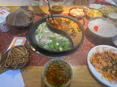 -赵美丽·重庆社区火锅·直营店(火车东站·中豪国际店)