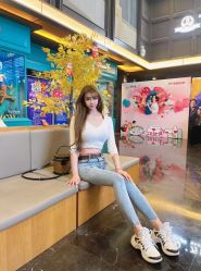 -变画·发型STUDIO