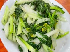 炒白菜心-红炎炎农家菜老字号(金水台店)