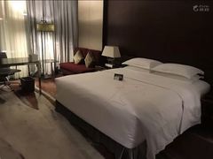 -广州天河希尔顿酒店