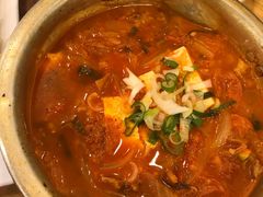 猪颈肉泡菜汤-金北顺大锅家(신사본점)