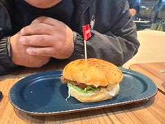 -必胜客(白广路店)