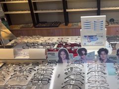-瑞司视光眼镜·蔡司战略合作眼镜店(新街口店)