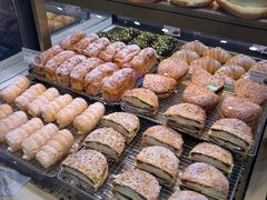 -巴黎贝甜(大宁国际商业广场店)