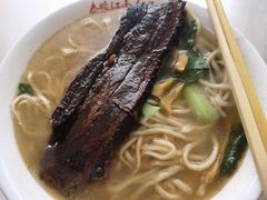 大肉面-泰顺江南春面馆