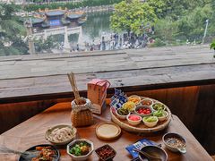 -包整·丝娃娃(甲秀楼景观店)