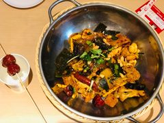 -拿渡麻辣香锅(世茂广场·工三店)