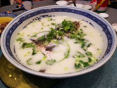 -南京金牛湖巨碗鱼头