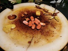 -冰冰龙虾·江湖菜·花园江景餐厅