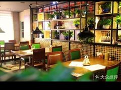 -炭火功夫烤鱼·小龙虾音乐餐吧(新风街店)