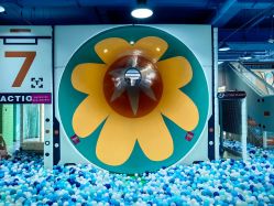 -欧酷世界动力星球(王府井奥莱UP TOWN店)