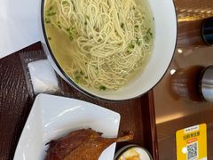 -百年老字号·观振兴蟹黄面·三虾面·苏式面(观前街富仁坊巷店)