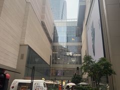 -港汇恒隆广场
