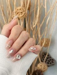 -LISSOM莉森 Nail ·美甲美睫原创定制店