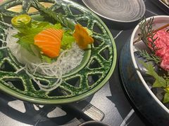 -山川小町·极番烧肉(新地假日广场店)