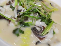 -红旗山庄(圭峰山店)