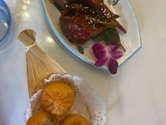 -三亚亚龙湾瑞吉酒店·宴悦Driftwood·游水海鲜·牛排·草坪·私人定制