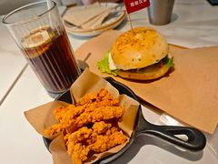 -必胜客(松雷店)