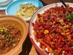 -有红鸡毛店·川菜(建设路店)