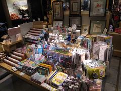 零售区-猫的天空之城概念书店(苏州诚品店)