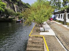 -绍兴东湖风景区