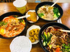 -鑫花溪牛肉米粉(凤凰街创始总店)